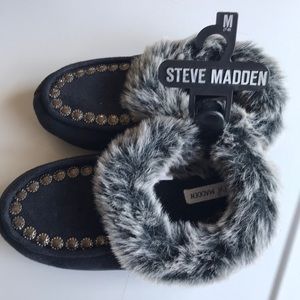 Steve Madden slippers